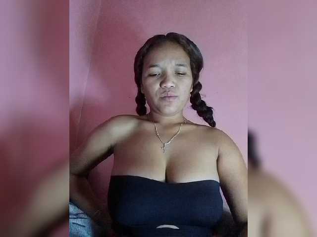 vaninah live sex show