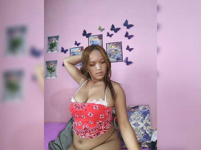 Vaninah live cam on BongaCams