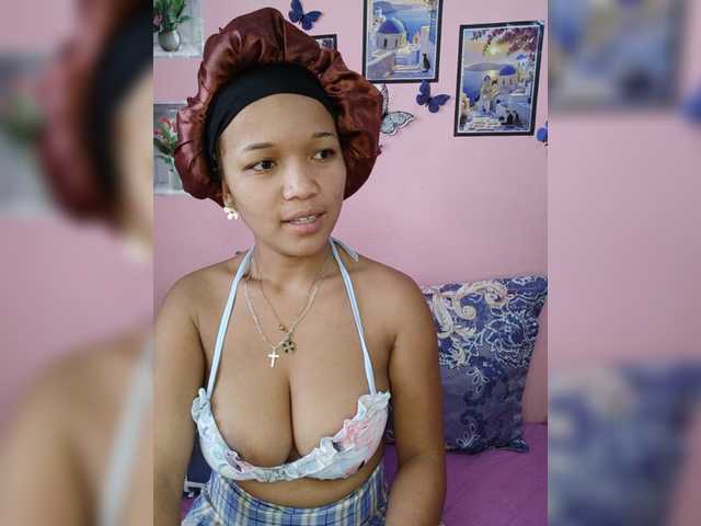 Vaninah live cam on BongaCams
