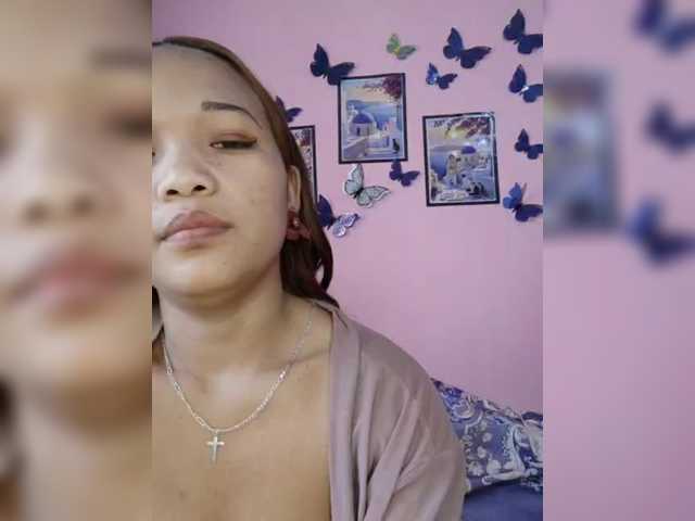 Vaninah live cam on BongaCams