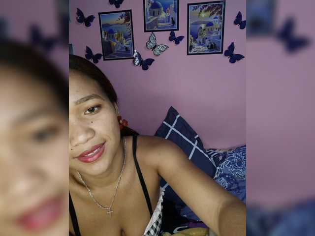 Vaninah live cam on BongaCams