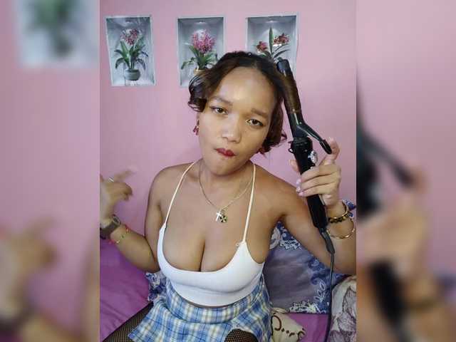 Vaninah live cam on BongaCams