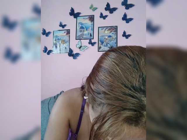 Vaninah live cam on BongaCams