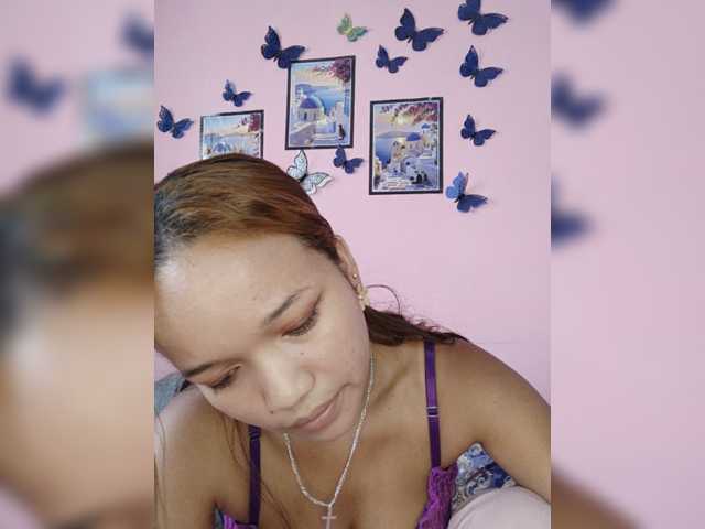 Vaninah live cam on BongaCams