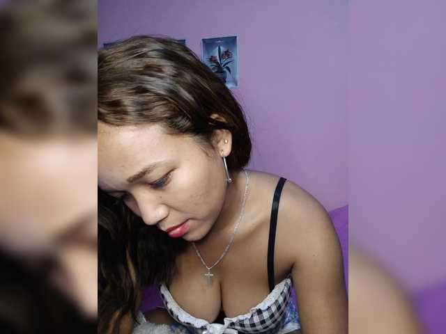 Vaninah live cam on BongaCams