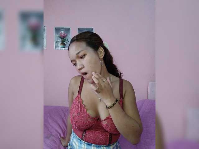 Vaninah live cam on BongaCams