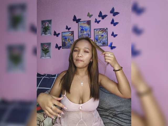 Vaninah live cam on BongaCams