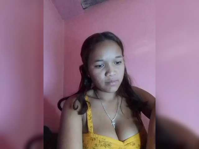 Vaninah live cam on BongaCams