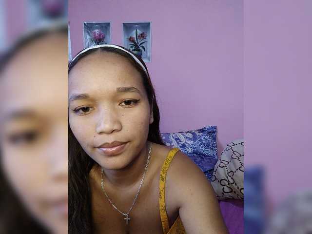 Vaninah live cam on BongaCams