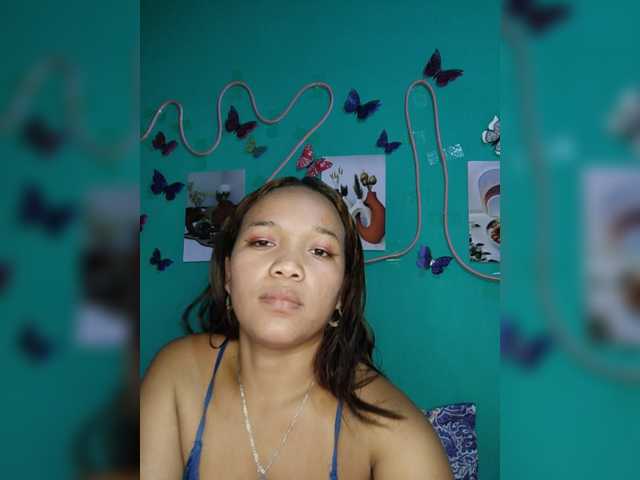Vaninah live cam on BongaCams
