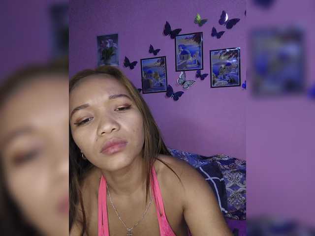 Vaninah live cam on BongaCams
