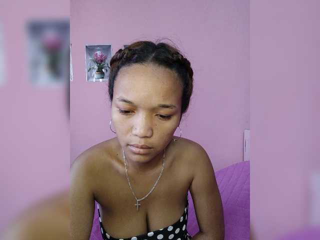 Vaninah live cam on BongaCams