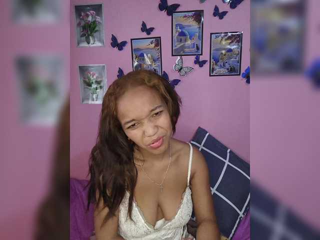 Vaninah live cam on BongaCams