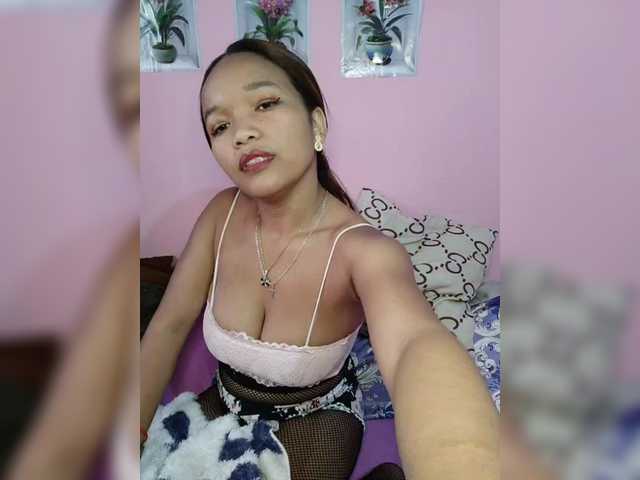Vaninah live cam on BongaCams