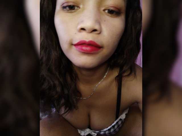 Vaninah live cam on BongaCams