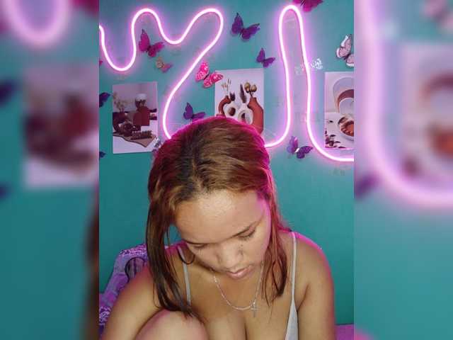 Vaninah live cam on BongaCams