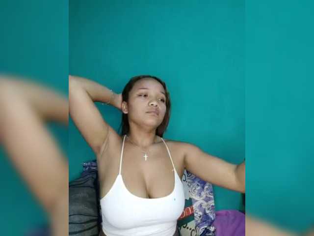 Vaninah live cam on BongaCams