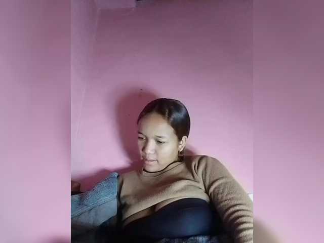 Vaninah live cam on BongaCams
