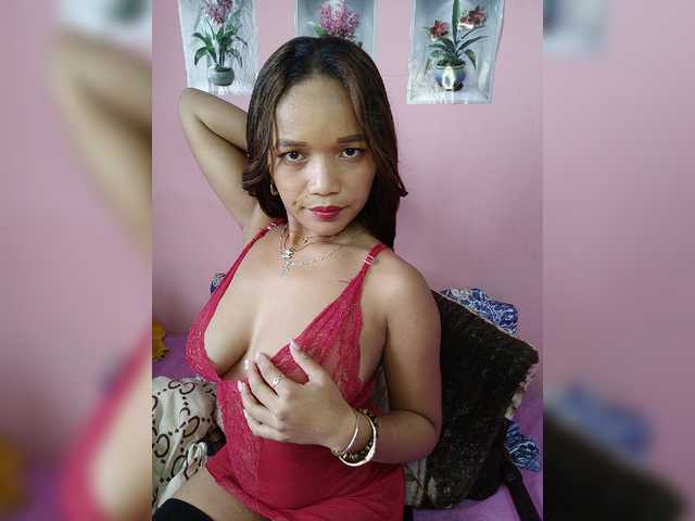 Vaninah live cam on BongaCams
