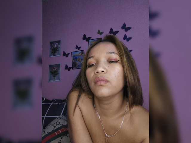 Vaninah live cam on BongaCams