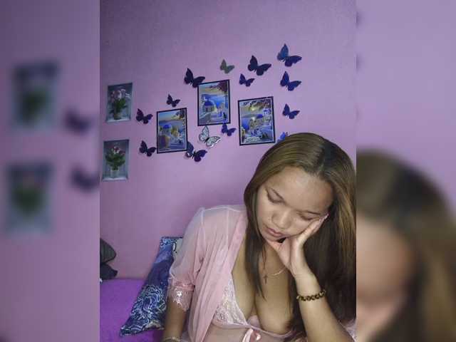 Vaninah live cam on BongaCams