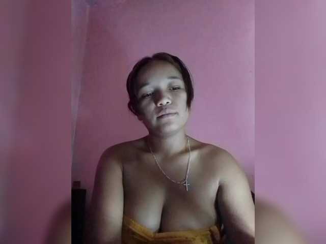 Vaninah live cam on BongaCams