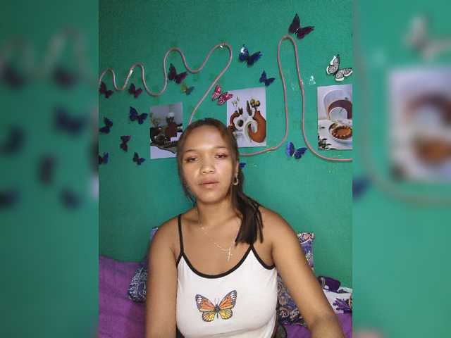 Vaninah live cam on BongaCams