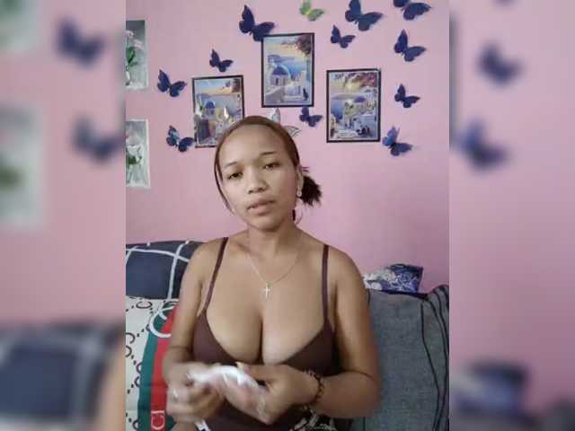 Vaninah live cam on BongaCams