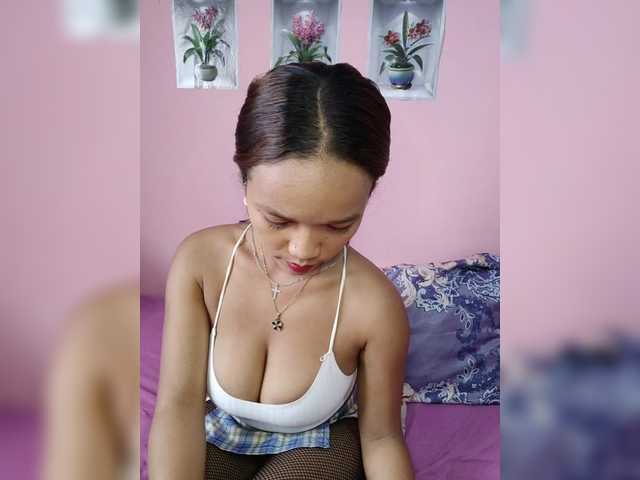 Vaninah live cam on BongaCams