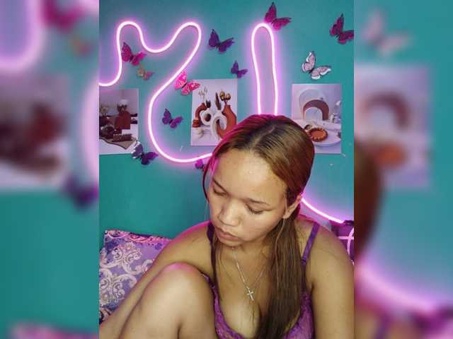 Vaninah live cam on BongaCams