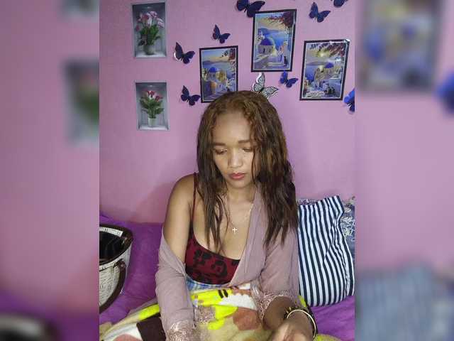 Vaninah live cam on BongaCams