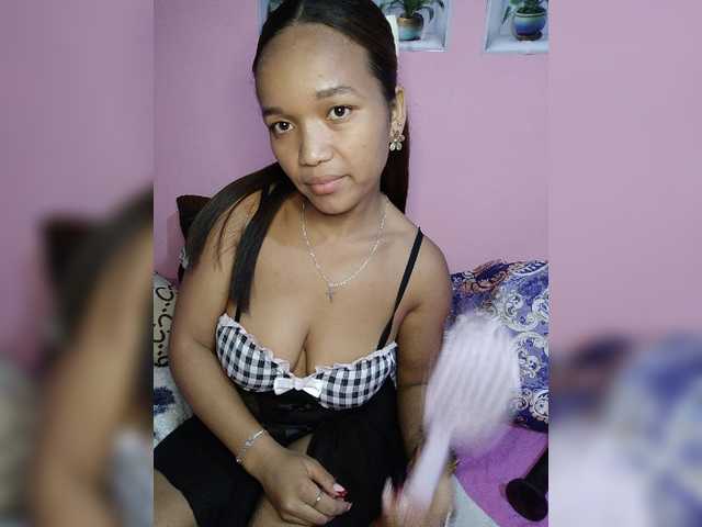 Vaninah live cam on BongaCams
