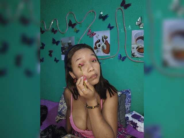 Vaninah live cam on BongaCams