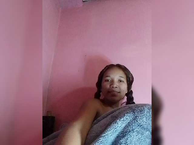 Vaninah live cam on BongaCams