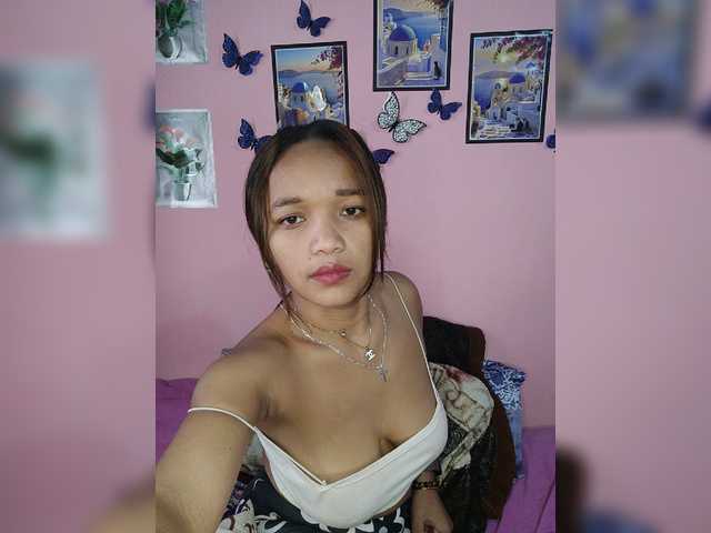 Vaninah live cam on BongaCams