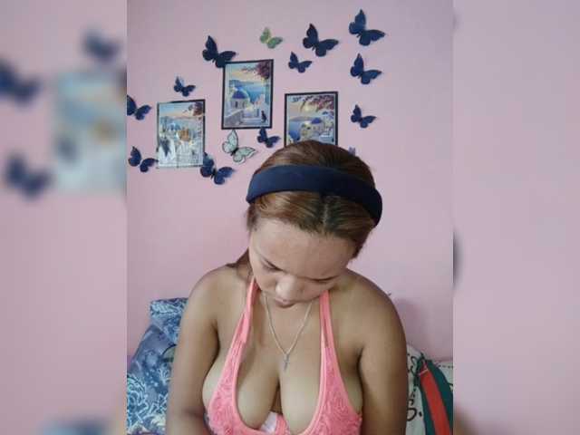 Vaninah live cam on BongaCams