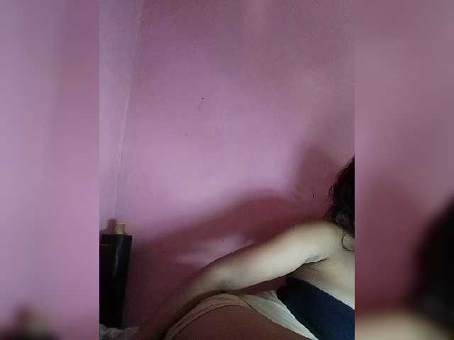 Vaninah live cam on BongaCams
