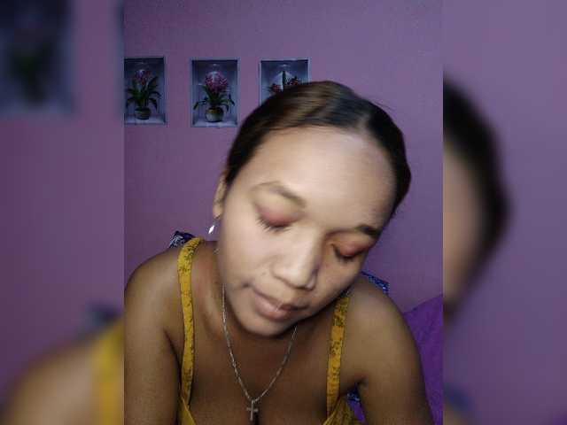 Vaninah live cam on BongaCams