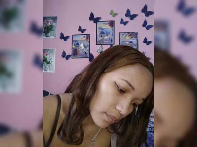 Vaninah live cam on BongaCams