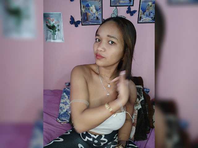 Vaninah live cam on BongaCams