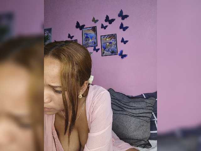 Vaninah live cam on BongaCams
