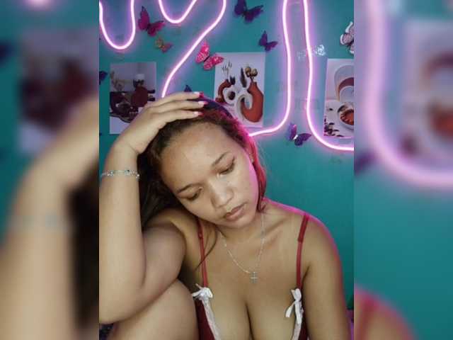 Vaninah live cam on BongaCams