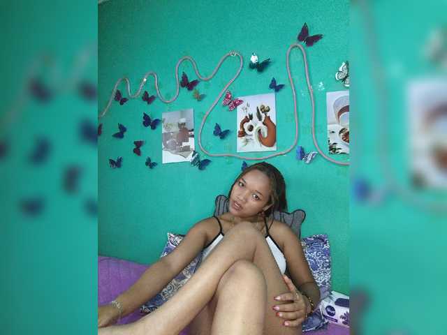Vaninah live cam on BongaCams