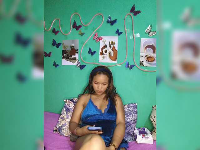 Vaninah live cam on BongaCams
