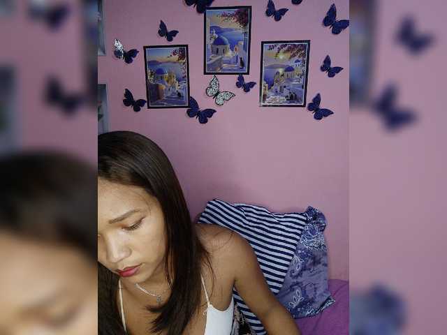 Vaninah live cam on BongaCams
