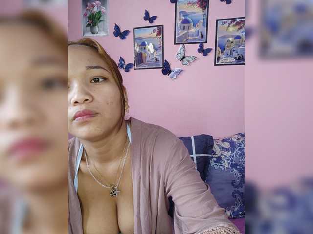 Vaninah live cam on BongaCams