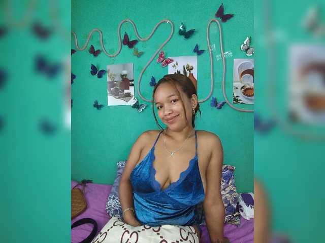 Vaninah live cam on BongaCams