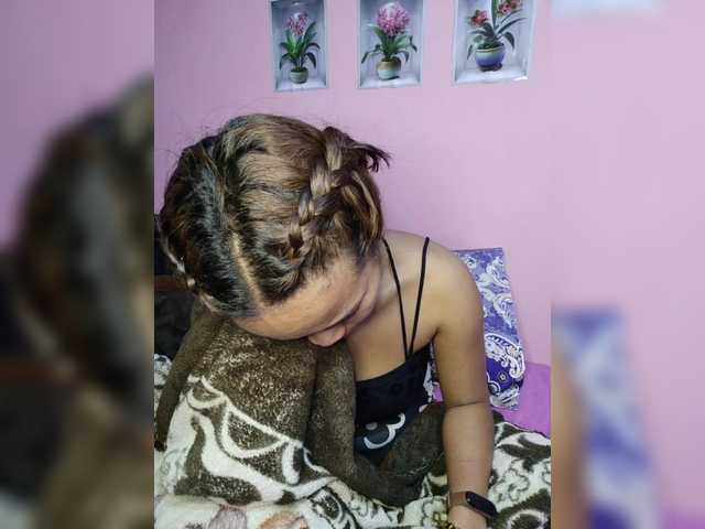 Vaninah live cam on BongaCams