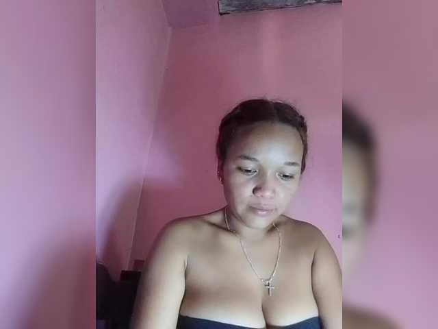 Vaninah live cam on BongaCams
