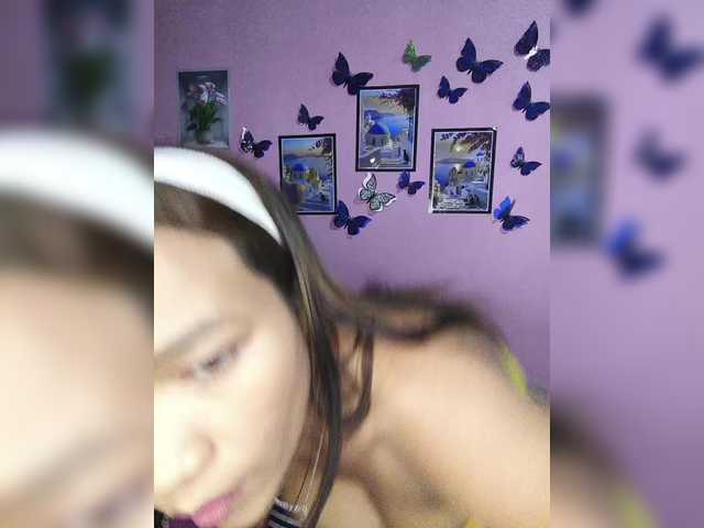 Vaninah live cam on BongaCams